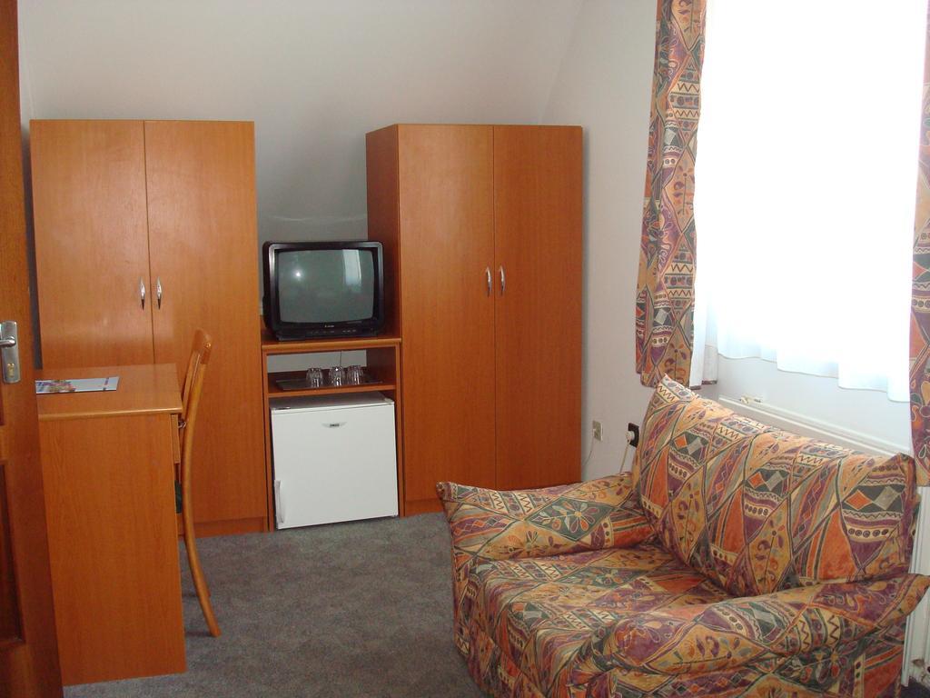 Hotel Termal Tiszaujvaros Room photo