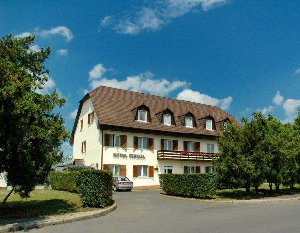Hotel Termal Tiszaujvaros Exterior photo